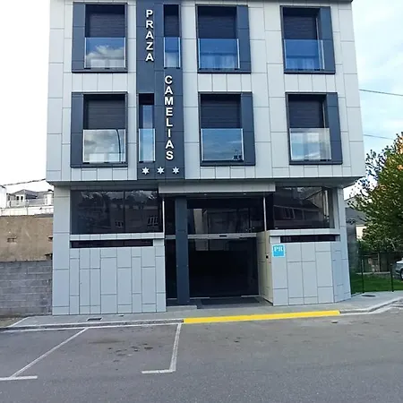 Praza Camelias 招待所 3*