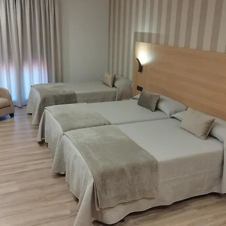 Praza Camelias بيت ضيافة 3*