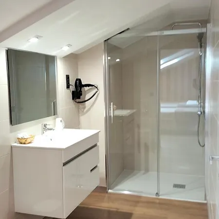 Praza Camelias 萨里亚